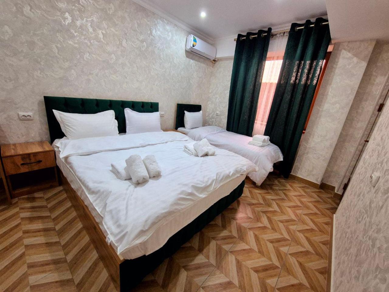 Samarkand Imron Hotel Exterior foto