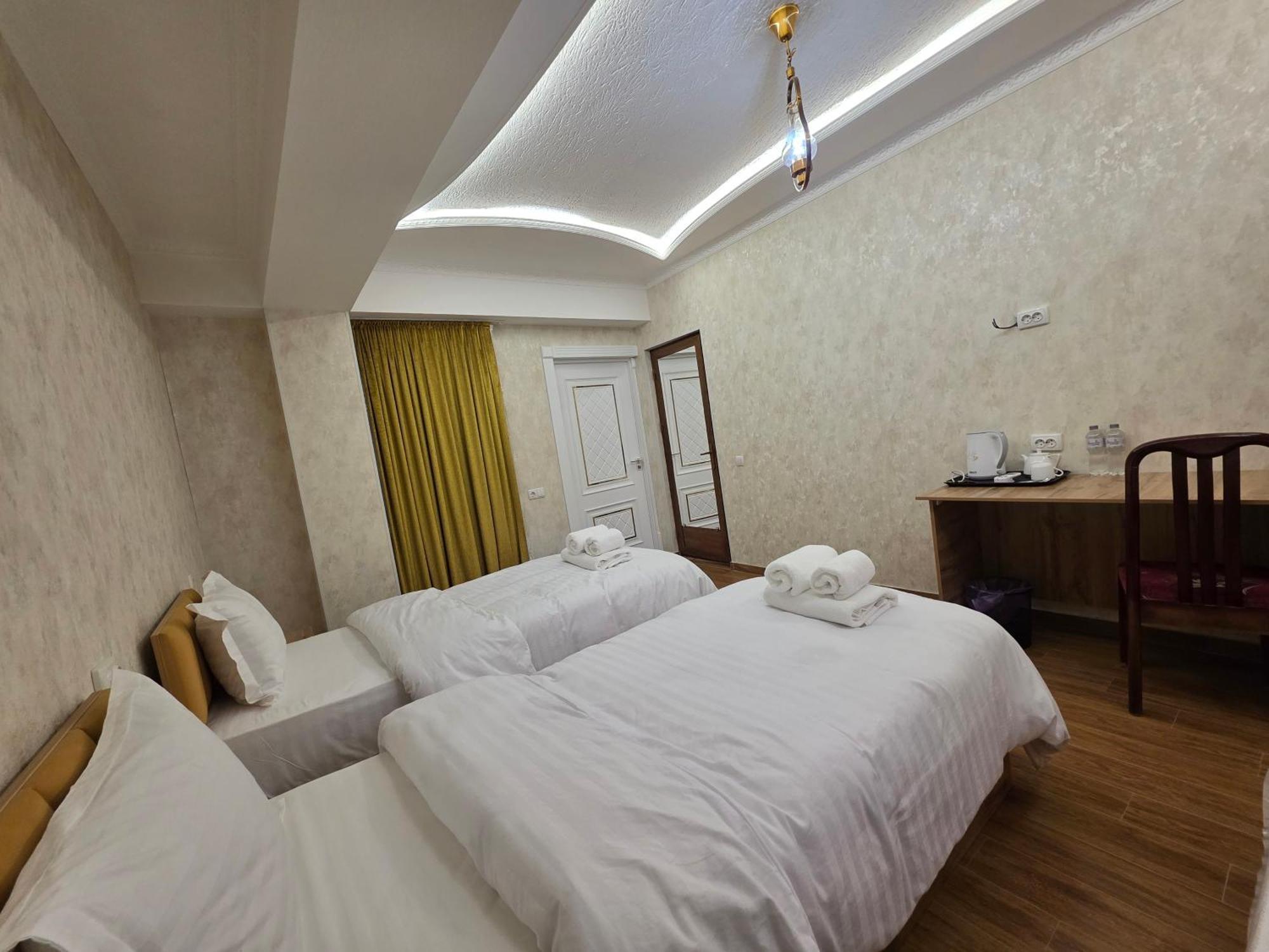 Samarkand Imron Hotel Exterior foto